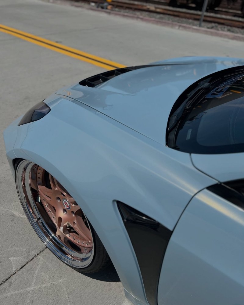 Hyper Gloss Powder Blue Gold Shift PPF - Aura Vinyl