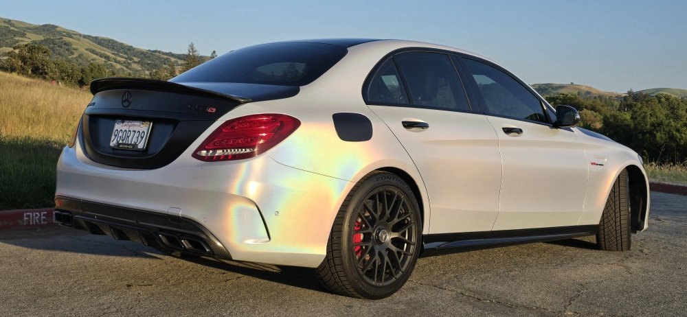 Satin Iridescent White - Aura Vinyl