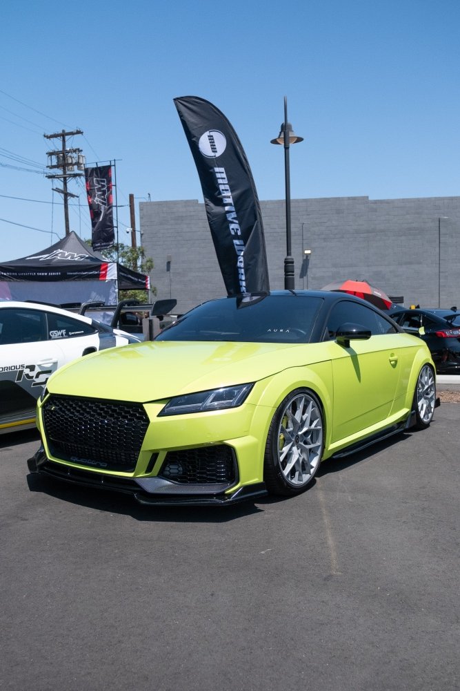 Ultra Gloss Coral Fluro Yellow - Aura Vinyl