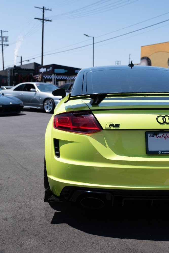 Ultra Gloss Coral Fluro Yellow - Aura Vinyl