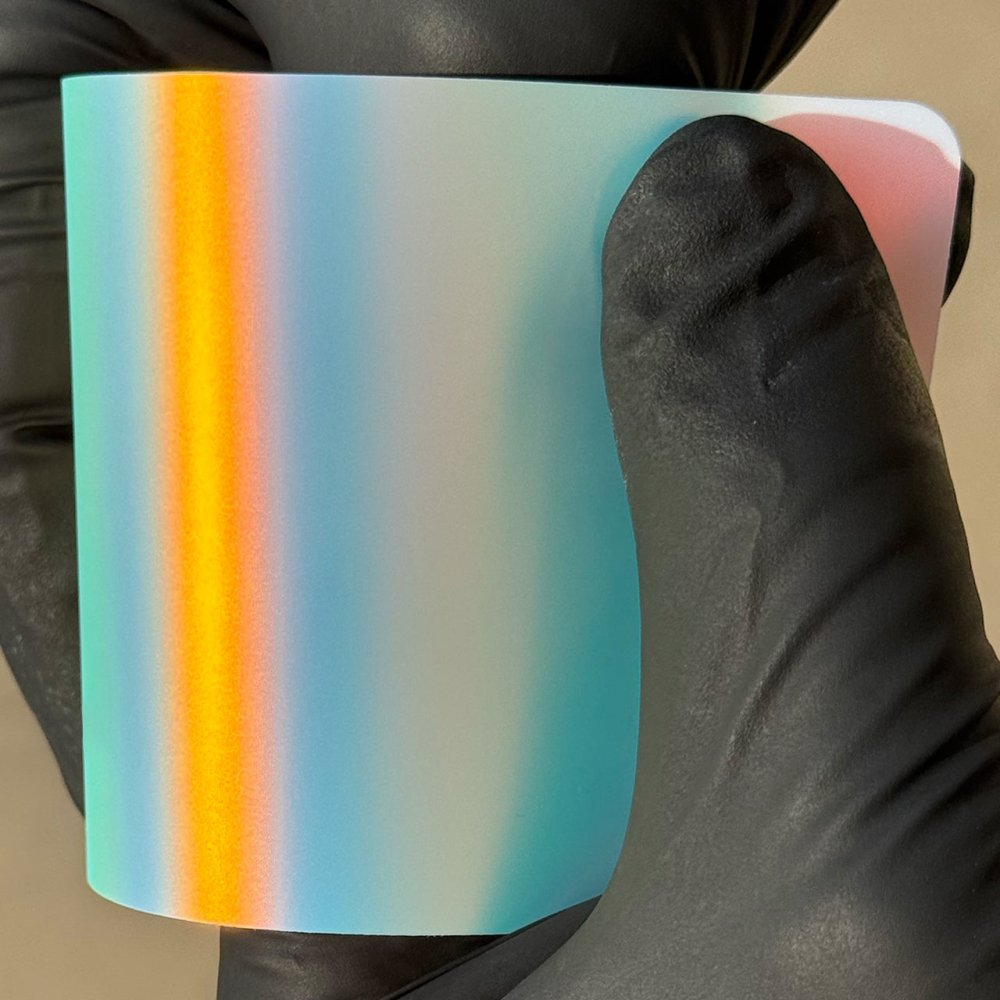 Ultra Satin White Prismatic Chrome - Aura Vinyl