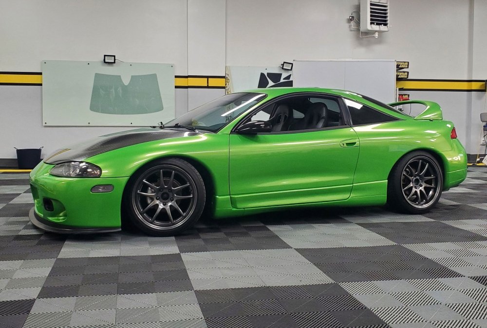 Gloss Candy Green - Aura Vinyl