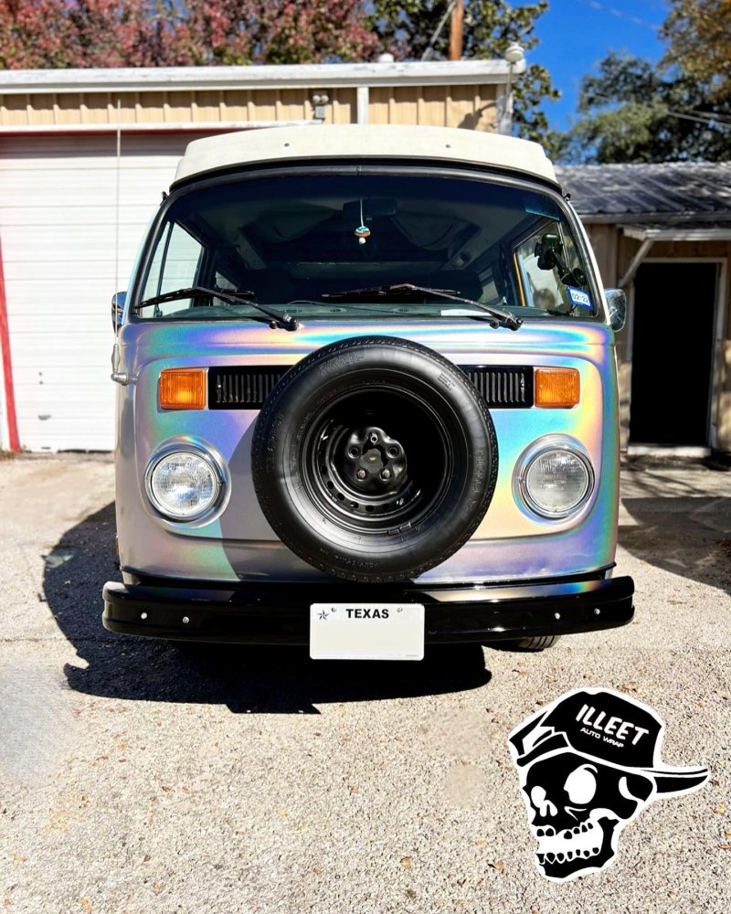 Gloss Iridescent Silver - Aura Vinyl
