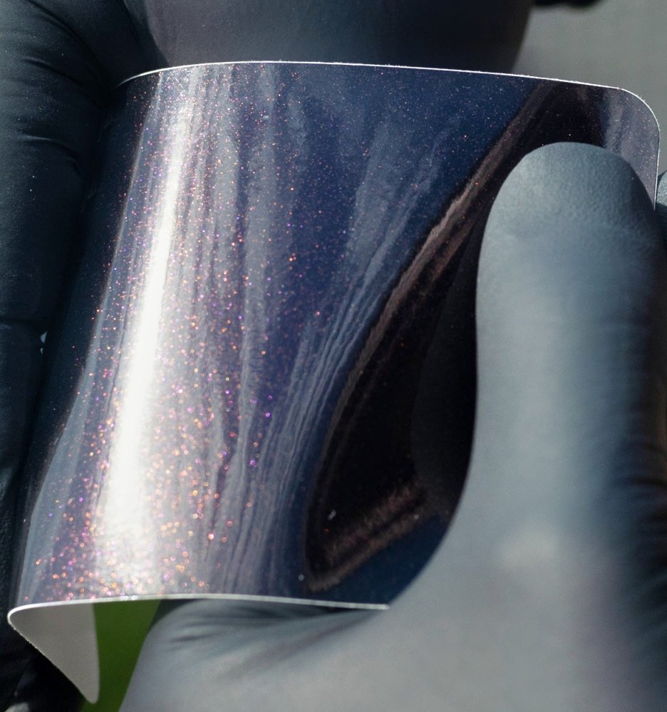 Gloss Phantom Midnight Red - Aura Vinyl