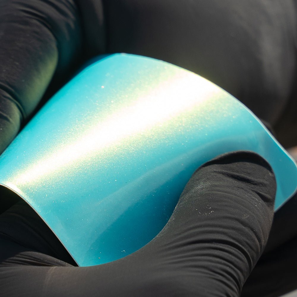 Gloss Sky Gold Shift - Aura Vinyl