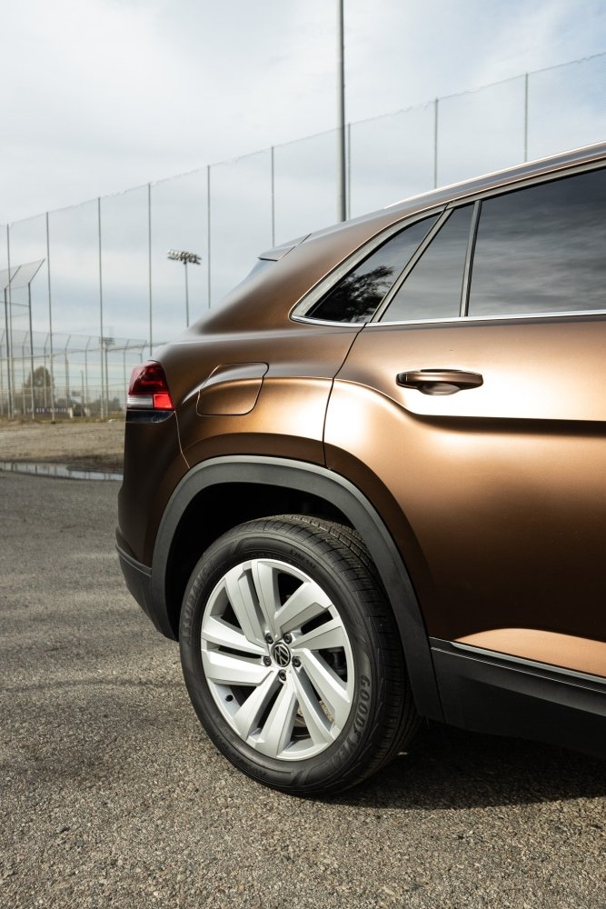 Satin Coffee Brown - Aura Vinyl