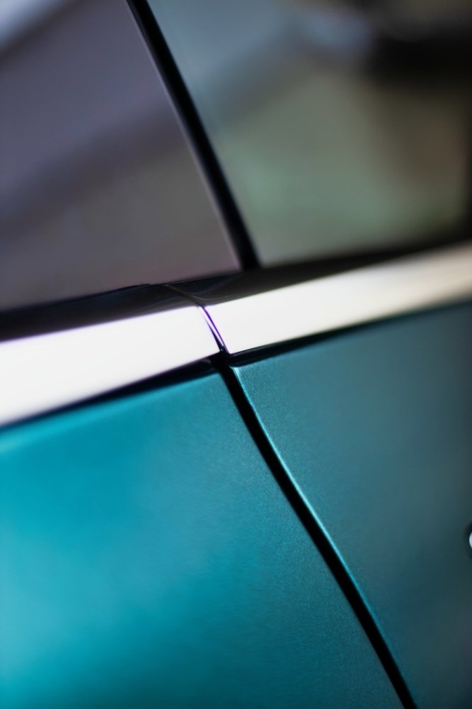 Satin Diamond Electric Green - Aura Vinyl