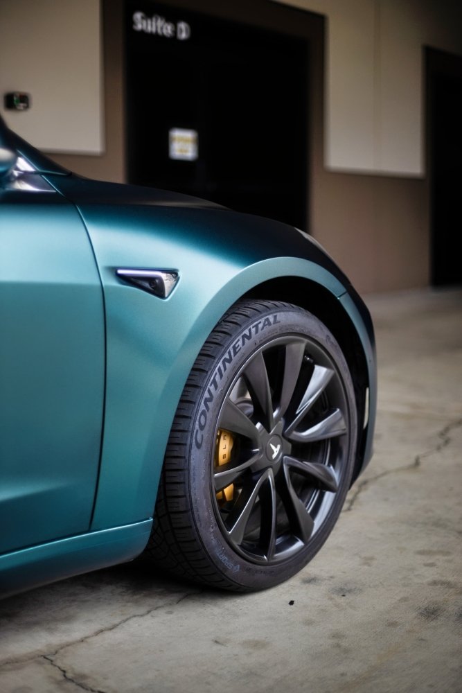 Satin Diamond Electric Green - Aura Vinyl