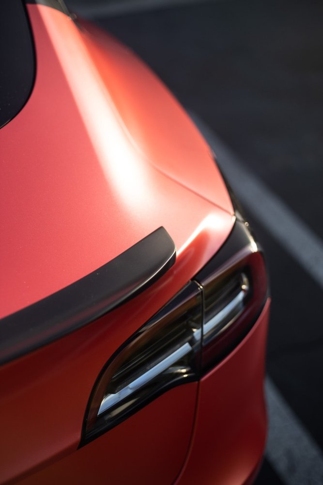 Satin Metallic Red - Aura Vinyl