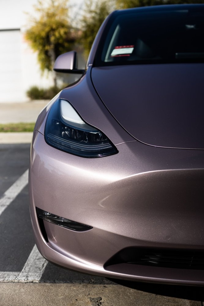 Ultra Gloss Paint Metallic Frozen Berry - Aura Vinyl