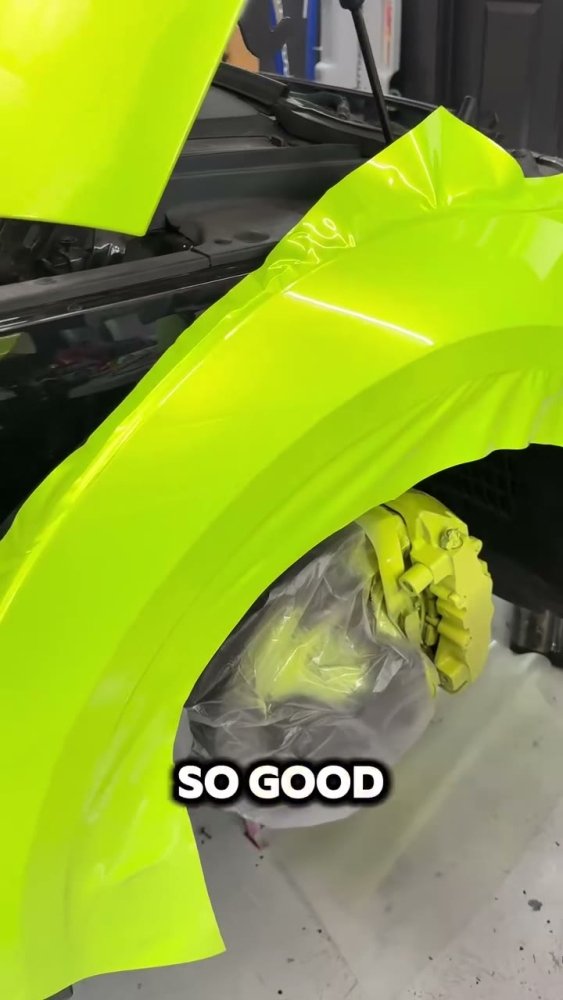 Fixing Short Vinyl Wrap on a Black Car Fender - Aura Vinyl