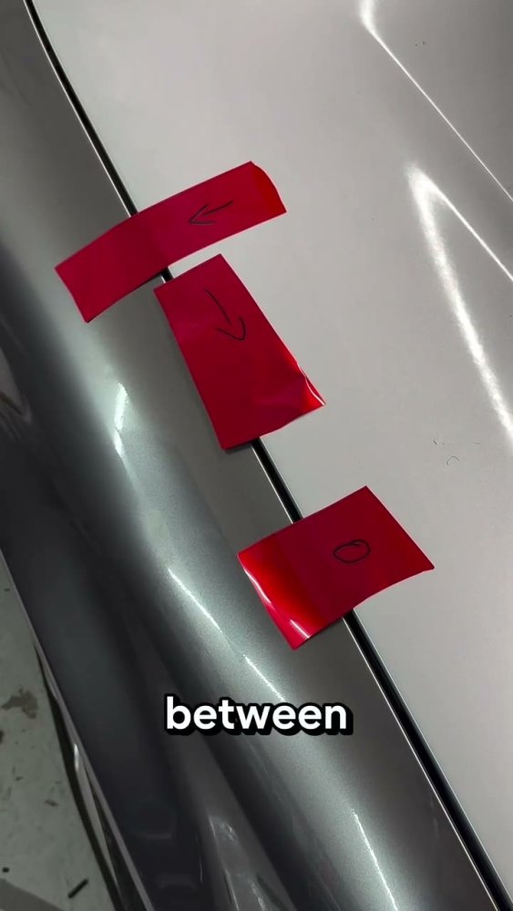 Grey vinyl wrap edge stretching test - Aura Vinyl