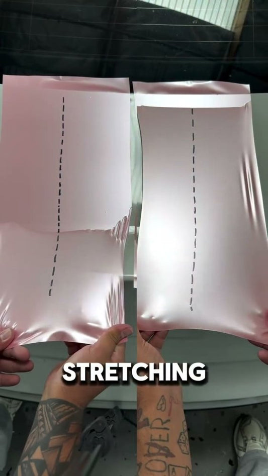 How to stretch vinyl wrap on a white car - Aura Vinyl