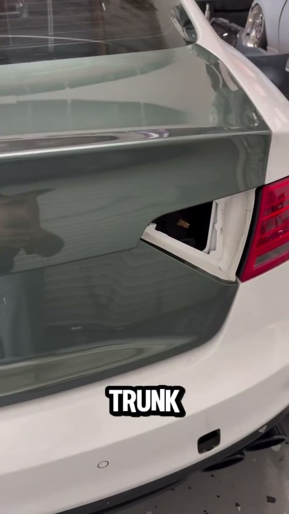 How to wrap a seamless trunk with knifeless tape - Aura Vinyl
