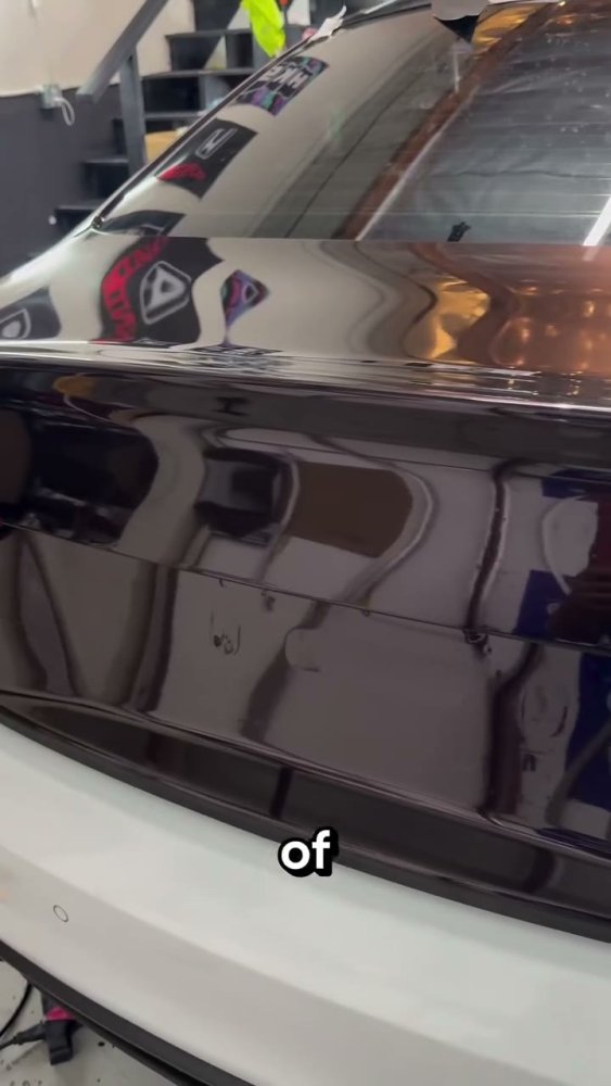 Vinyl wrap seam tutorial on a white Audi A4 - Aura Vinyl