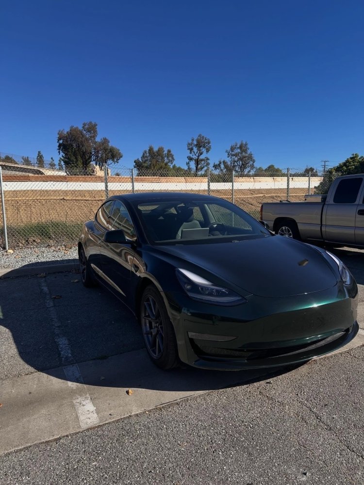 Emerald green glossy wrap sample