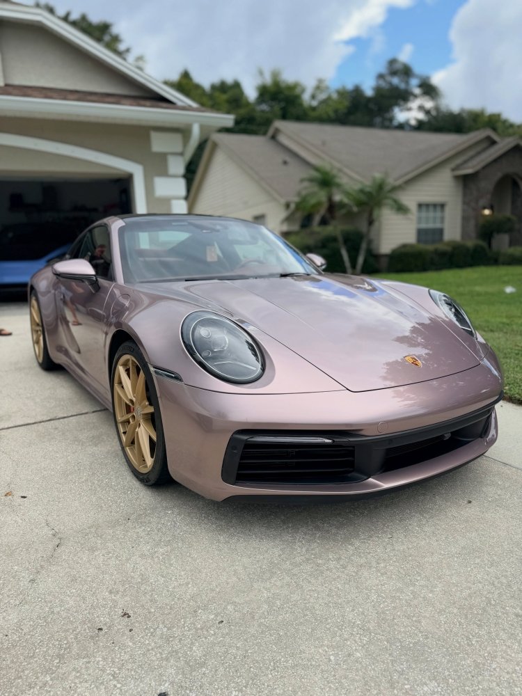 Gloss Paint Metallic Ice Berry - Aura Vinyl