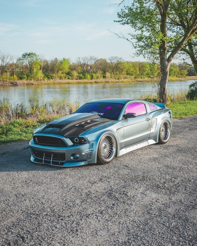 Gloss Paint Metallic Liquid Blue - Aura Vinyl