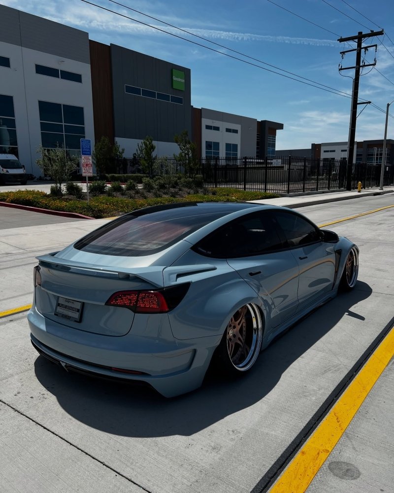 Hyper Gloss Powder Blue Gold Shift PPF - Aura Vinyl