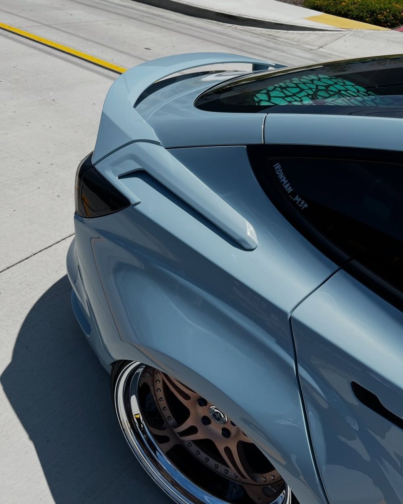 Hyper Gloss Powder Blue Gold Shift PPF - Aura Vinyl