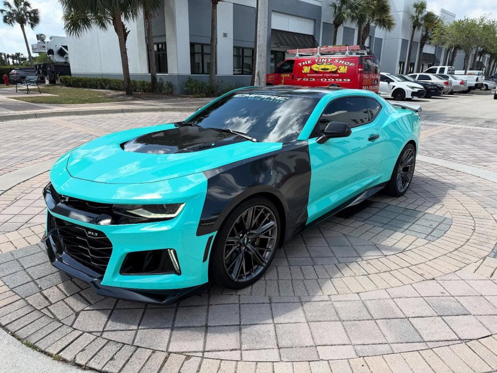 Hyper Gloss Tiffany Blue PPF - Aura Vinyl