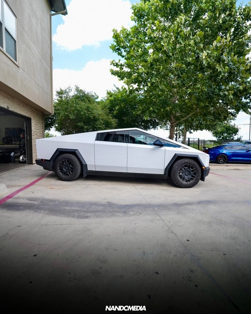 Hyper Matte Diamond White PPF - Aura Vinyl