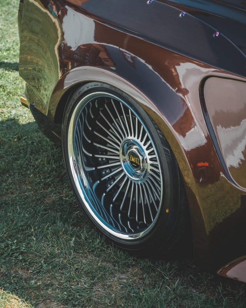 Ultra Gloss Paint Metallic Brown - Aura Vinyl