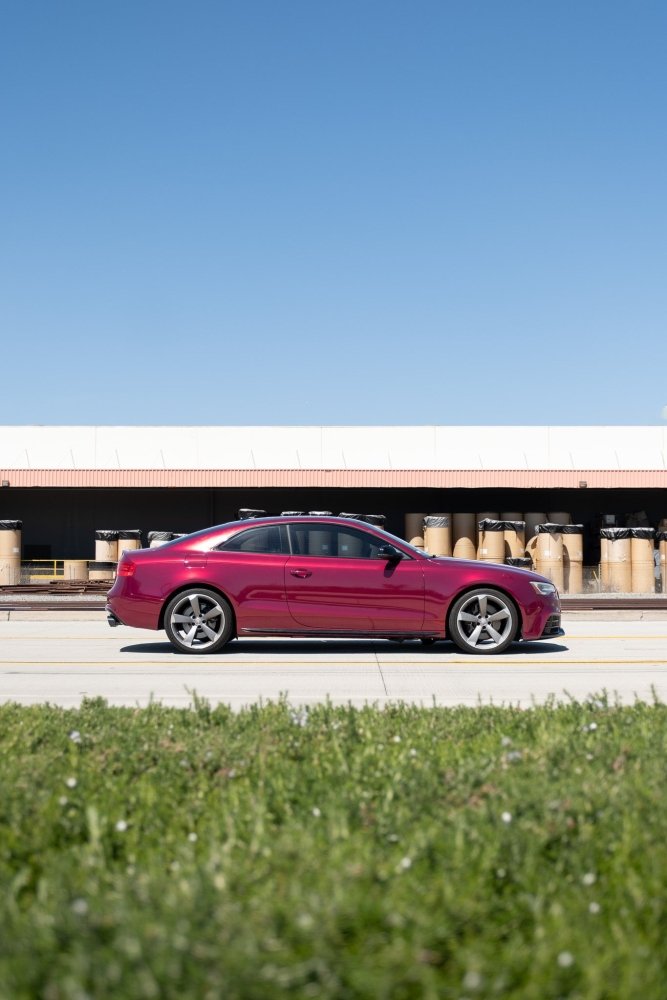 Ultra Gloss Paint Metallic Sangria Red - Aura Vinyl