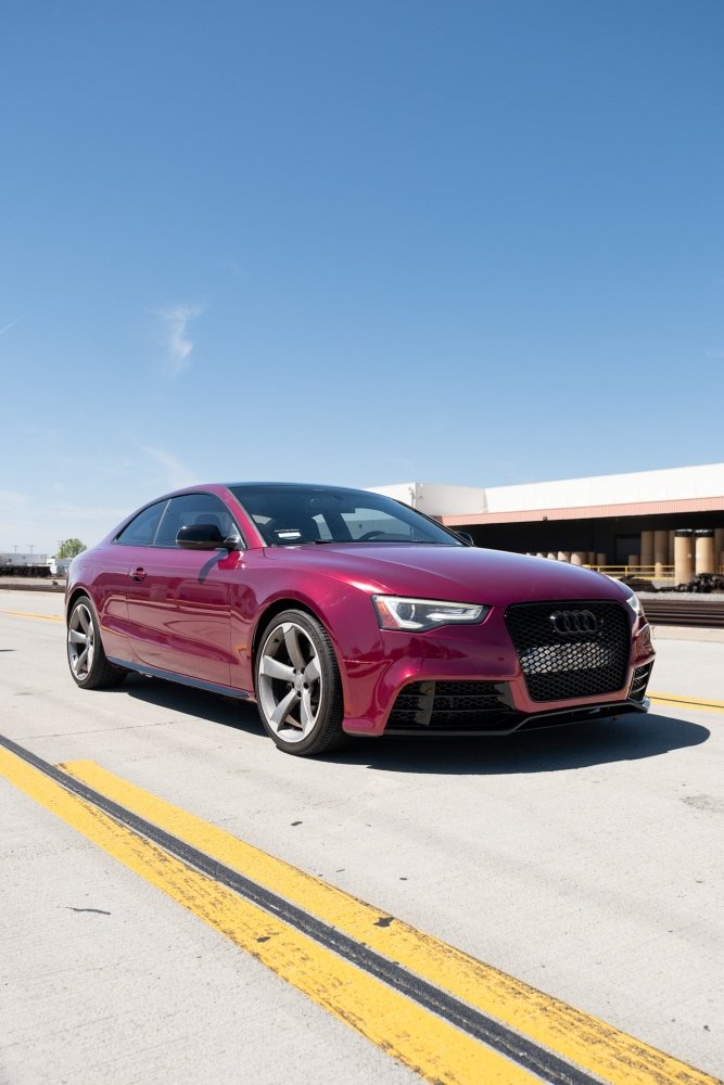 Ultra Gloss Paint Metallic Sangria Red - Aura Vinyl