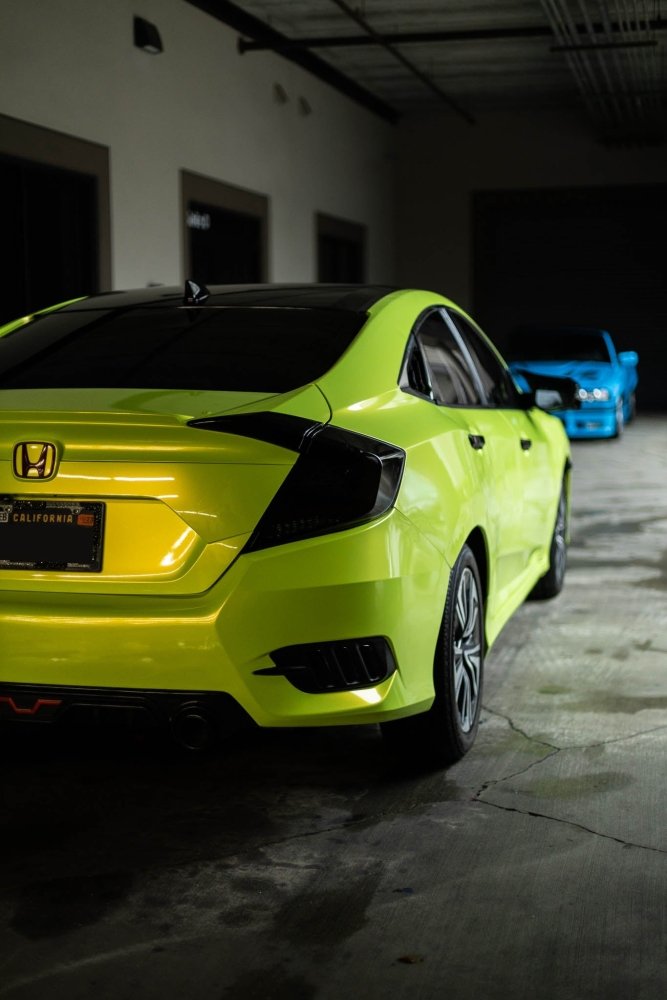 Gloss Coral Fluro Yellow - Aura Vinyl