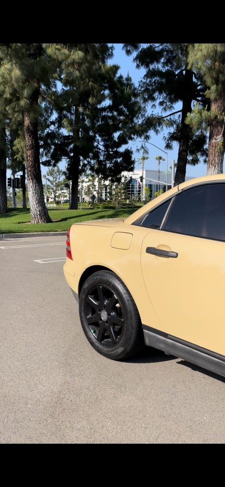 Gloss Desert Tan - Aura Vinyl