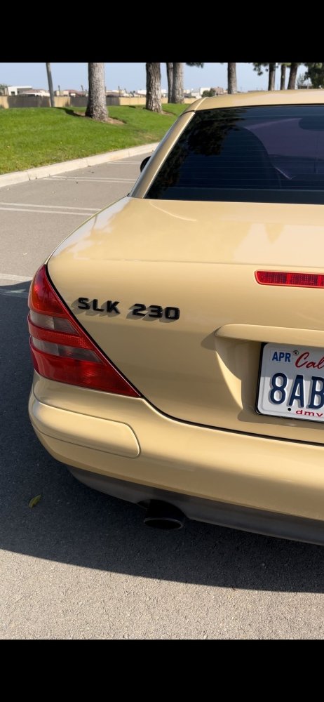 Gloss Desert Tan - Aura Vinyl