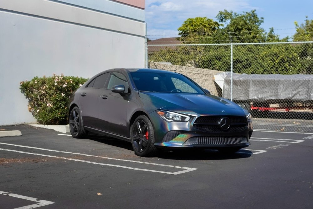 Gloss Iridescent Black