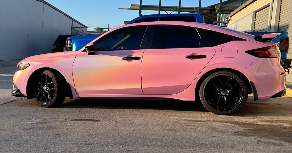 Gloss Iridescent Powder Pink - Aura Vinyl