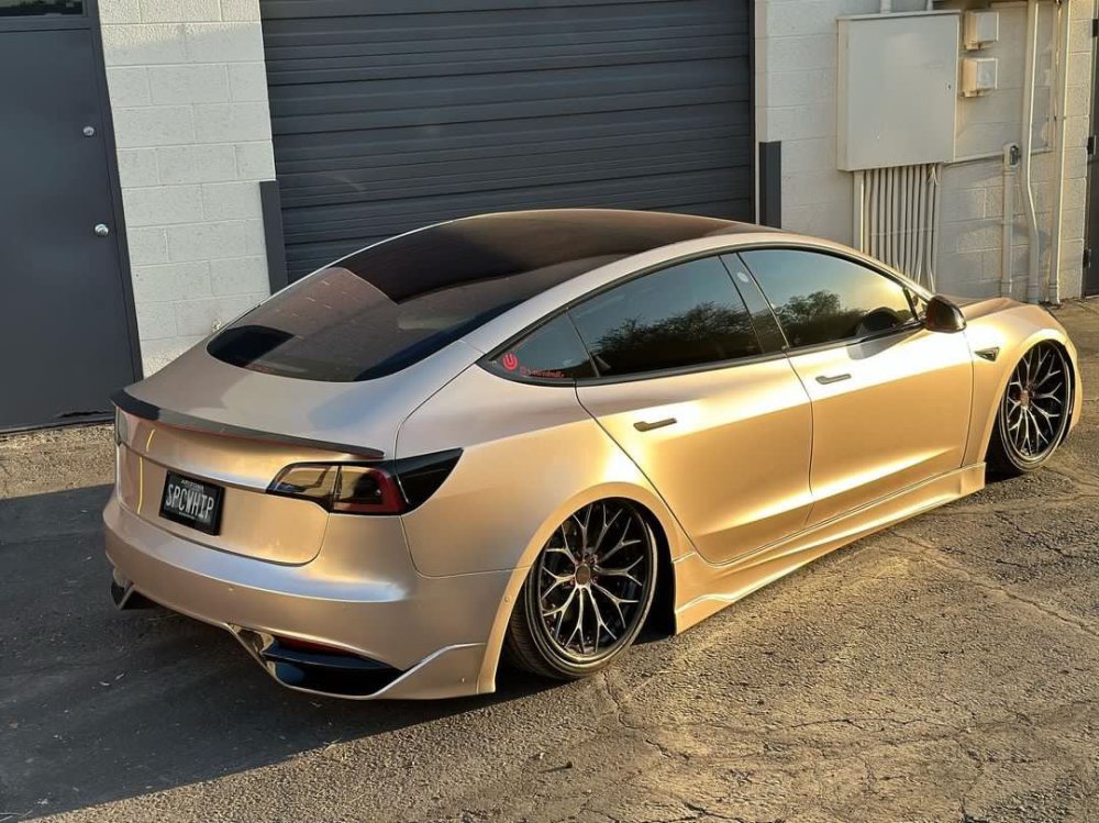 Gloss Paint Metallic Champagne Gold - Aura Vinyl