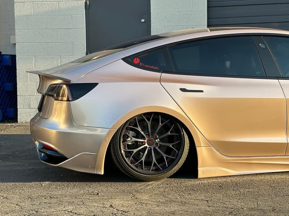 Gloss Paint Metallic Champagne Gold - Aura Vinyl