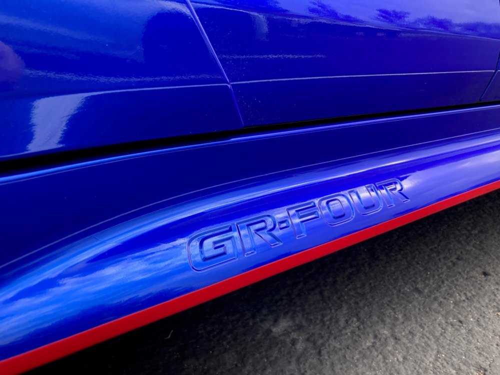 Gloss Paint Metallic Sapphire Blue - Aura Vinyl