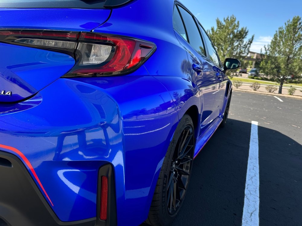 Gloss Paint Metallic Sapphire Blue - Aura Vinyl