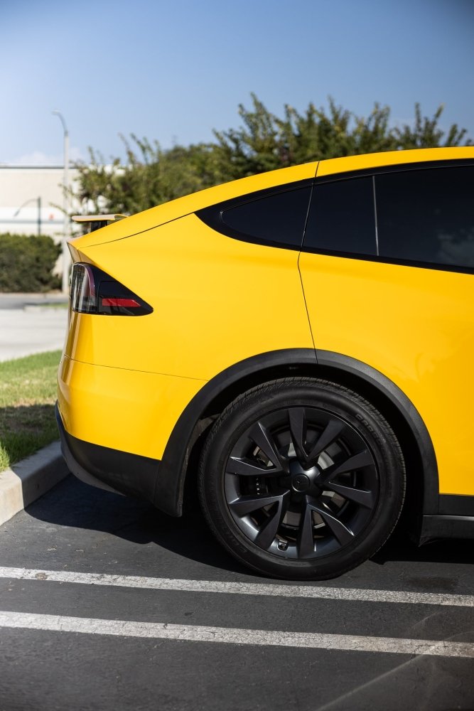 Gloss Sunflower Yellow - Aura Vinyl