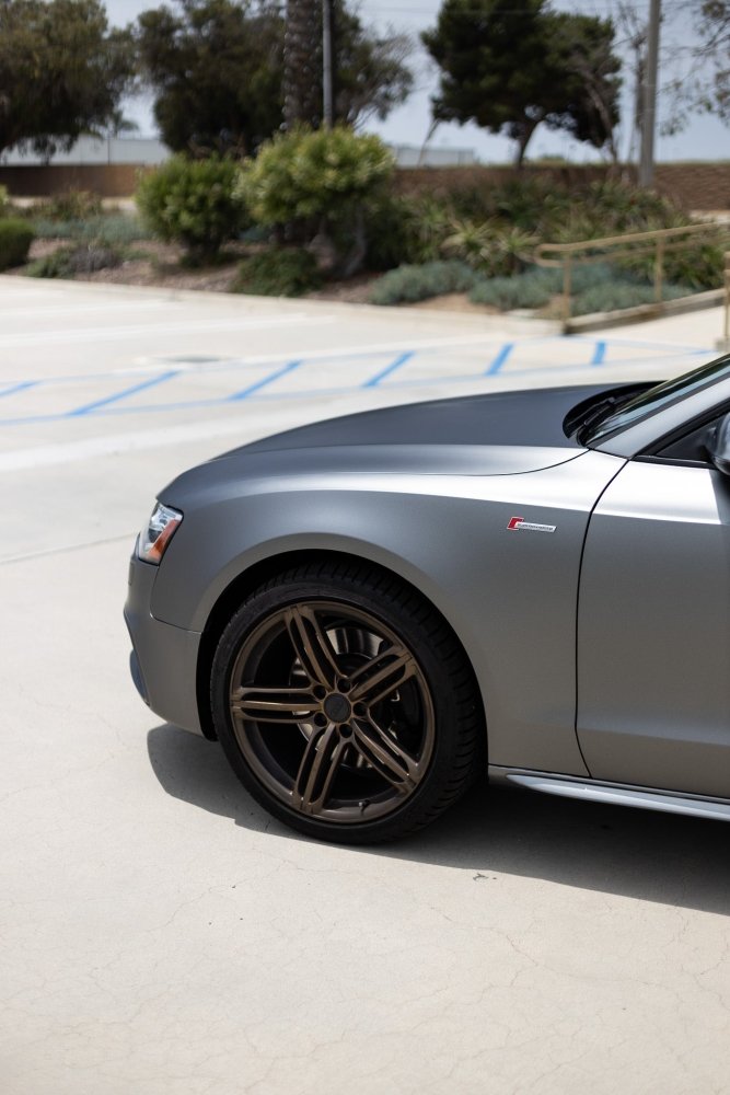 Matte AMG Volcanic Grey - Aura Vinyl