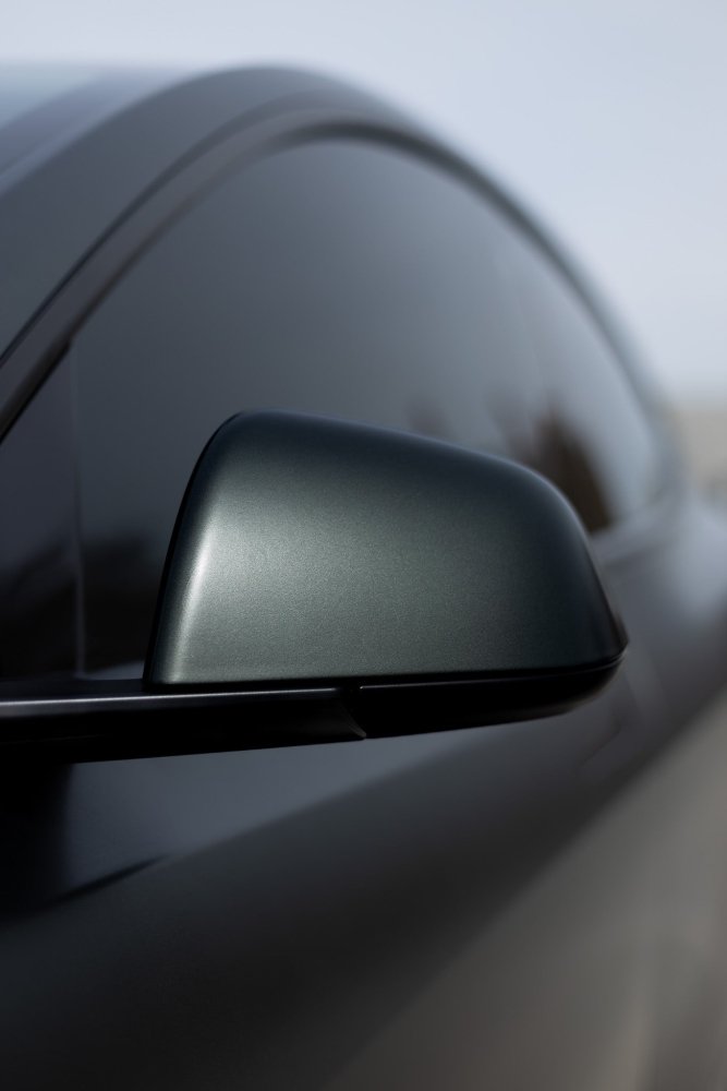 Matte Black Green Shift - Aura Vinyl