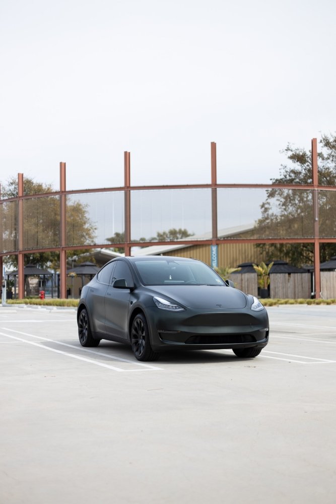 Matte Black Green Shift - Aura Vinyl