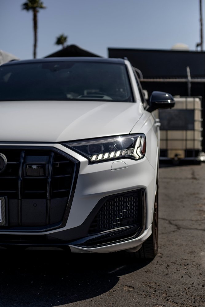 Satin Chalk Grey - Aura Vinyl