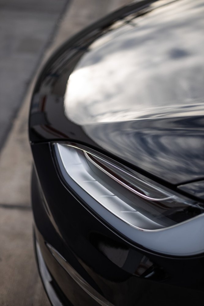 Gloss black wrap close-up