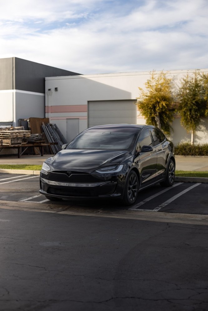 Sleek gloss black wrap surface- Aura Vinyl