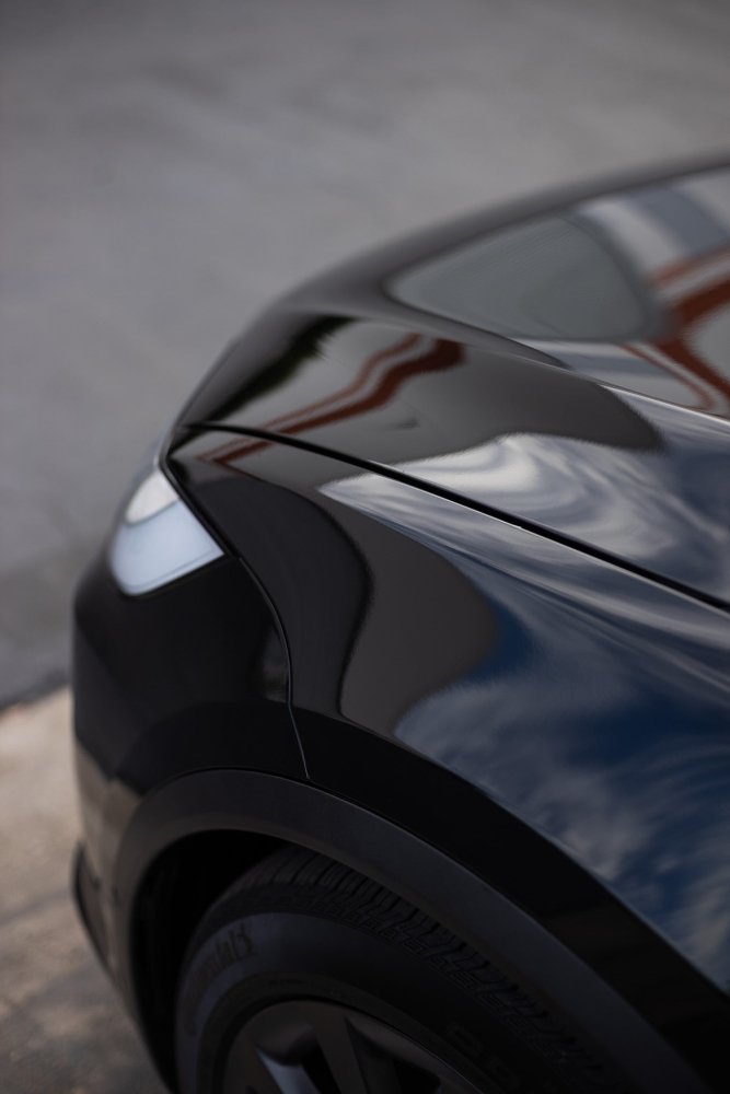 Glossy vinyl wrap black - Aura Vinyl