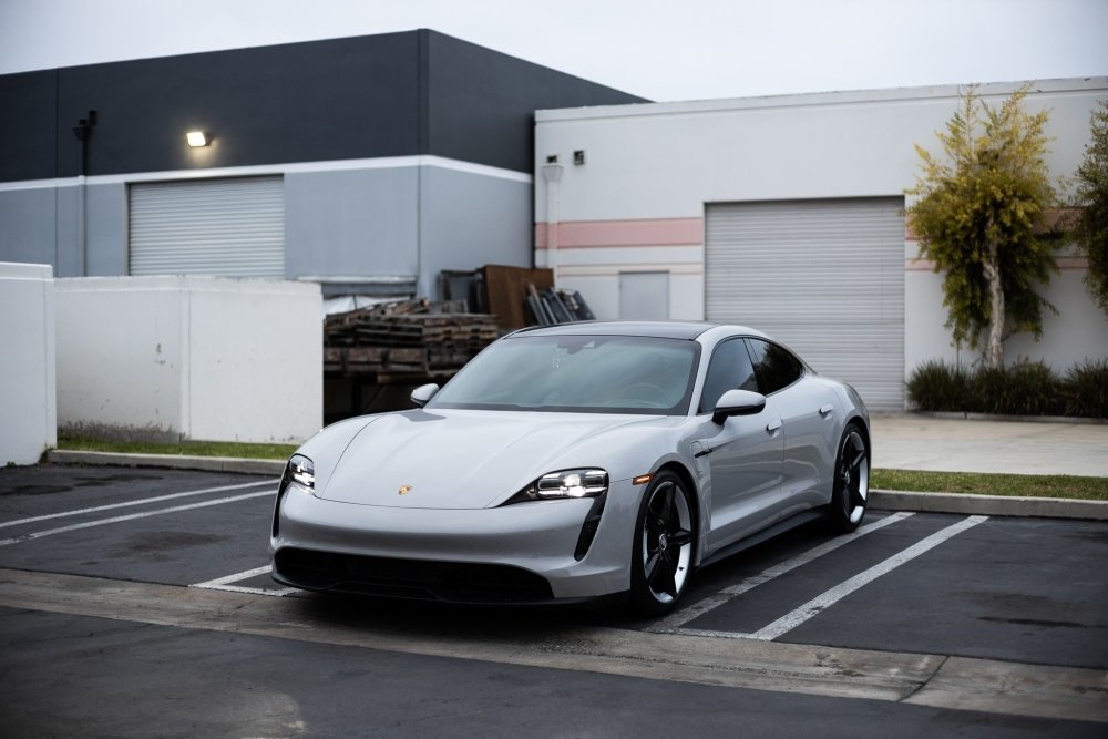 Ultra Gloss Chalk Grey - Aura Vinyl