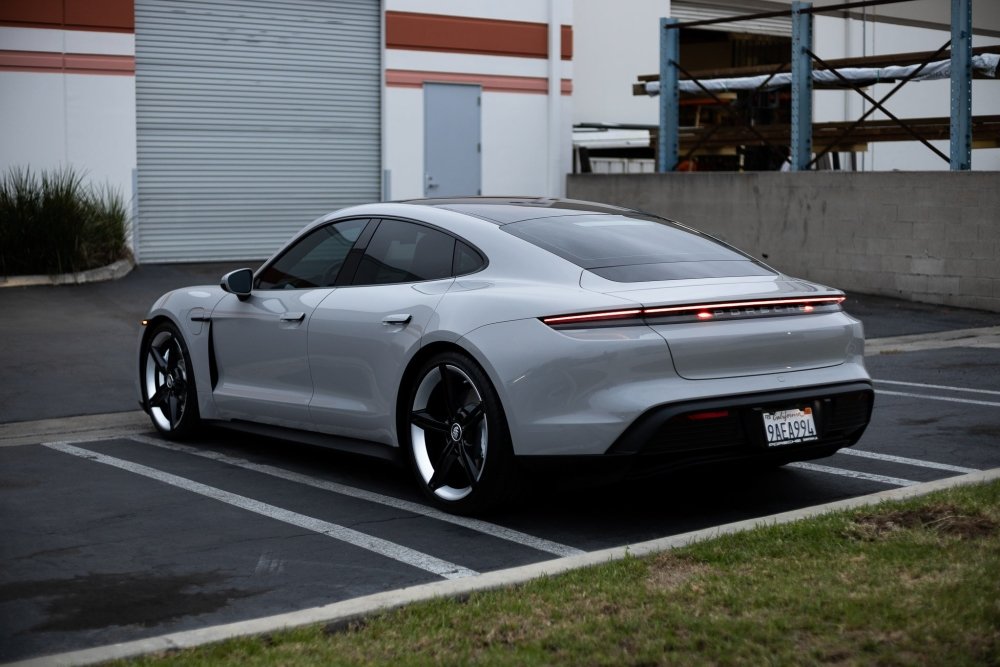 High-end gloss grey wrap