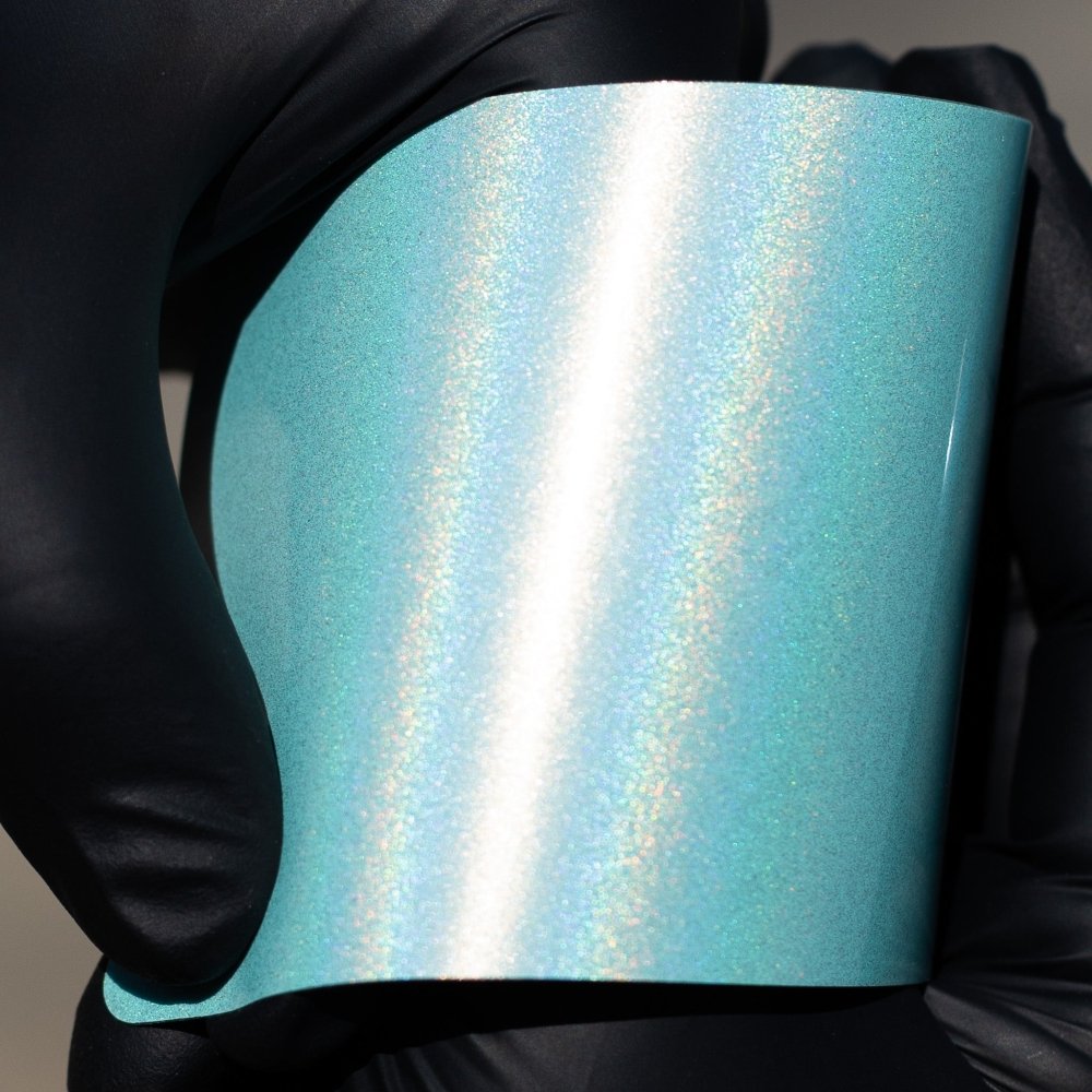 Ultra Gloss Iridescent Tiffany Blue Roll- Aura Vinyl
