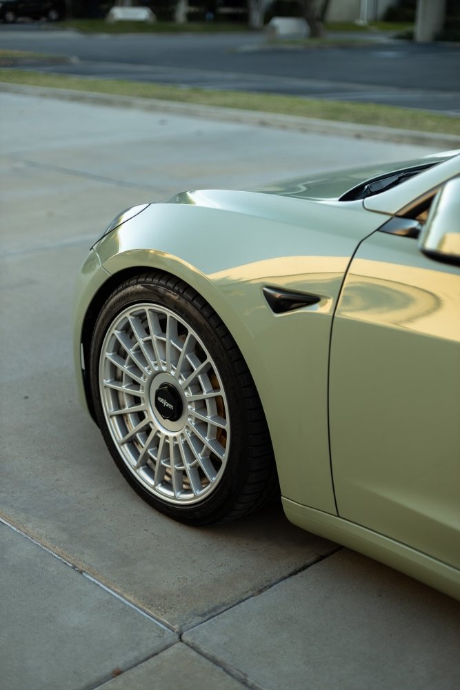 Ultra Gloss Khaki 
